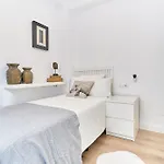& Apartamento *